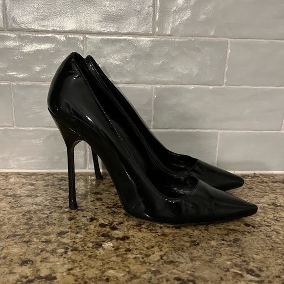 Manolo Blahnik / tuccio Black Patent Leather Pumps 38.5 - Picture 5 of 8